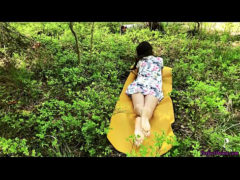 ❤️ Un străin de pe Tinder îmi masturbează păsărica și o fute cu pasiune în pădure at porn ro.hentaisun.ru ❌❤